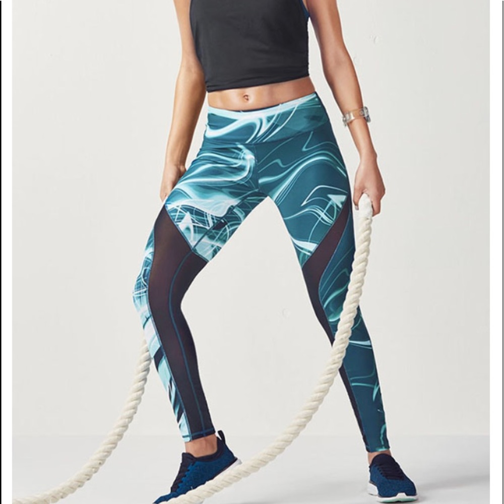 Fabletics Cherise leggings in green M tall